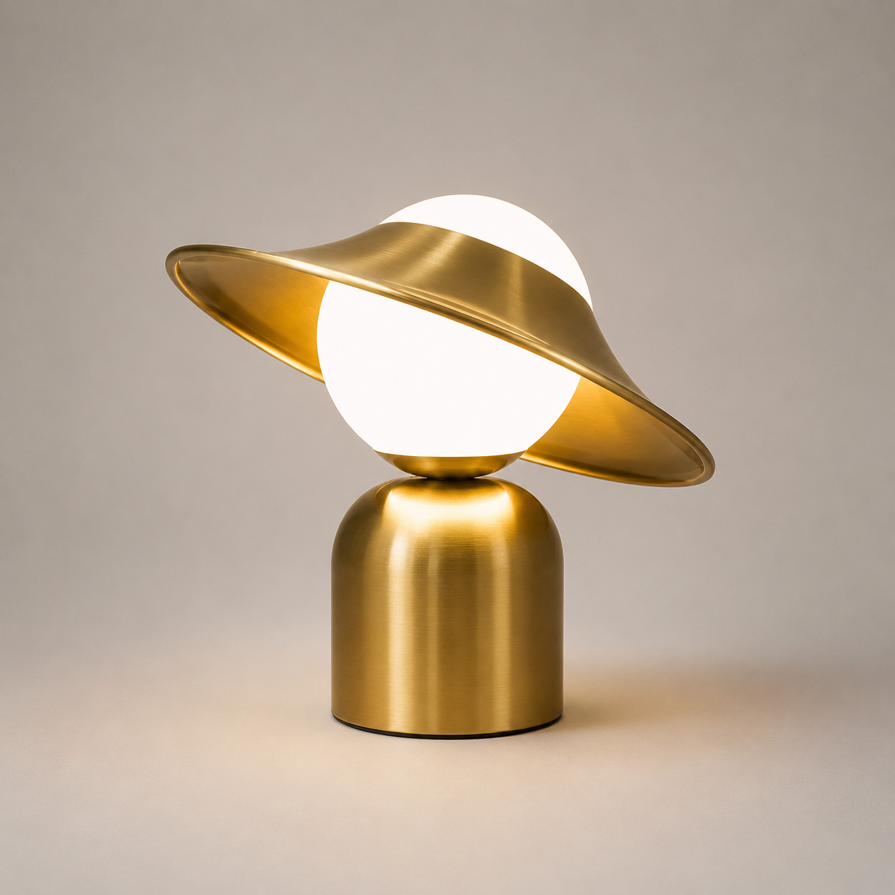 Vaelus Saturn | Architectural Orb Accent Light