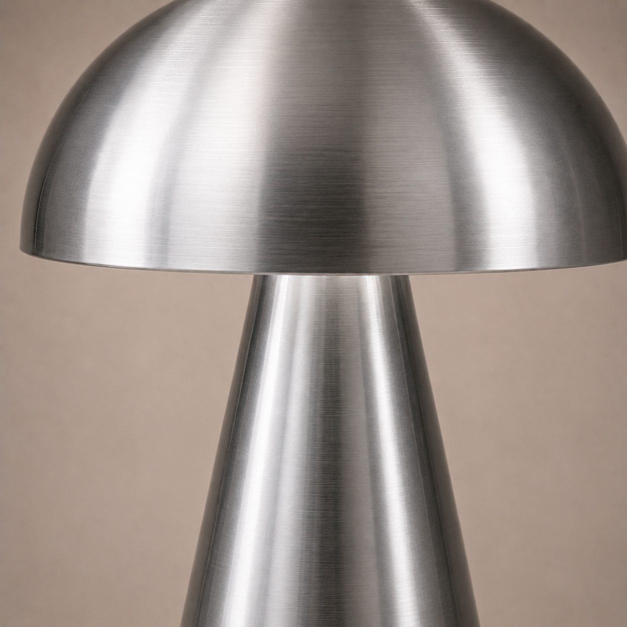 Vaelus Dome | Cordless Architectural Light