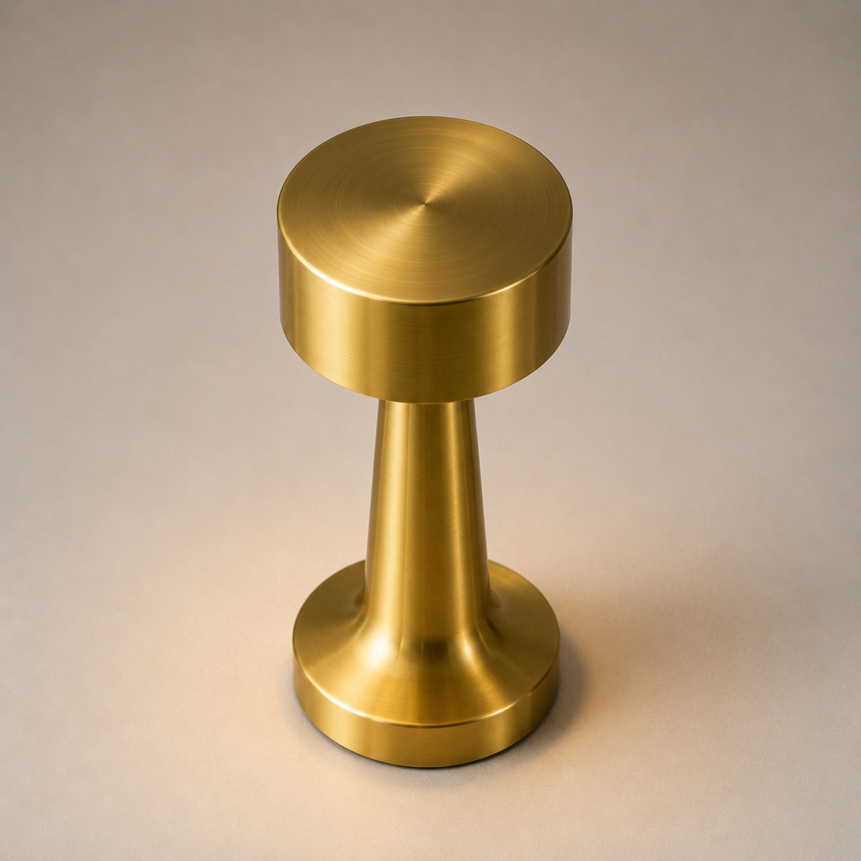 Vaelus Column | Architectural Cordless Task Light